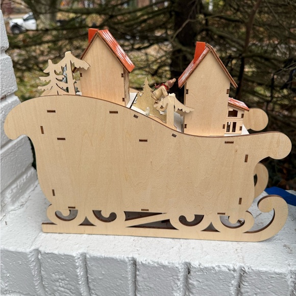 Wooden Advent Calendar Sleigh with Houses - Picture 3 of 4